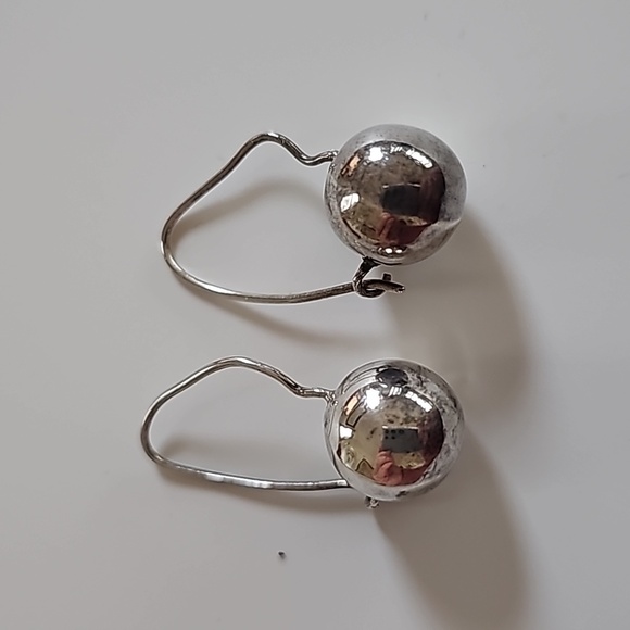 Sterling silver ball earrings bought in Mexico - Picture 2 of 5
